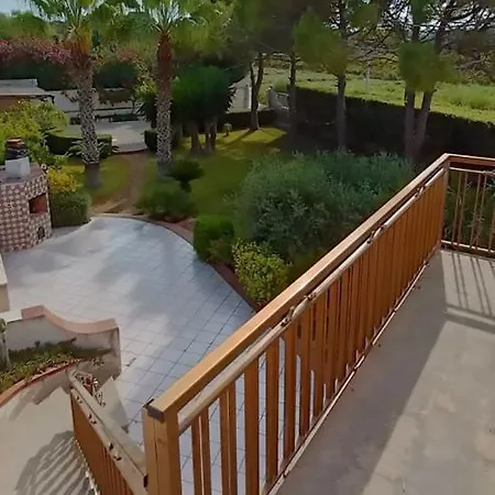 Versosud アパートホテル